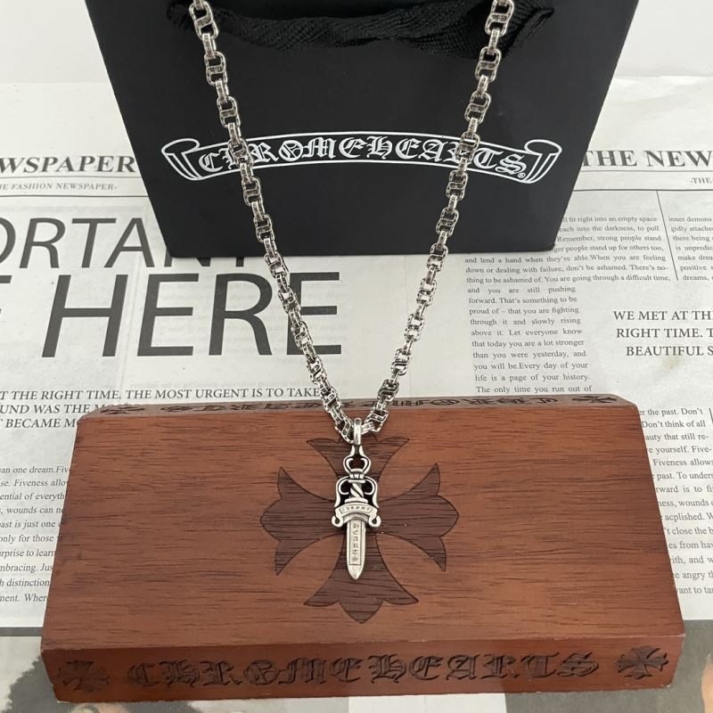 Ch**me He**ts necklaces